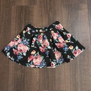 Ambercrombie And Fitch Kids Floral Black Skirt